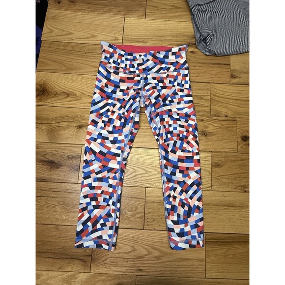 Lululemon‎ Women's Midrise Crop Legging Navy Blue Multicolor Size 6. Lot 2 - Picture 4 of 16